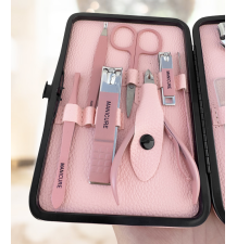 Zestaw do manicure 18 elementów różowy elegancki przenośny obcinacz do paznokci nożyczki skóra